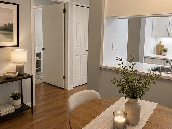 4th image of 3322 Chiswick Ct #61-1F