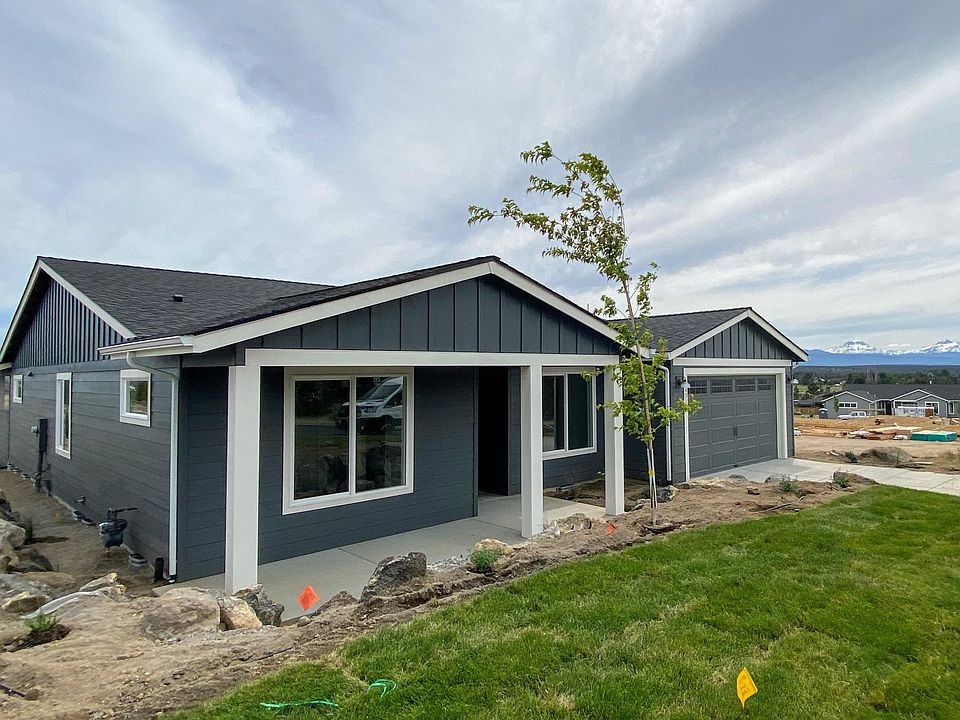 1st image of 4312 SW Yew Ave #21