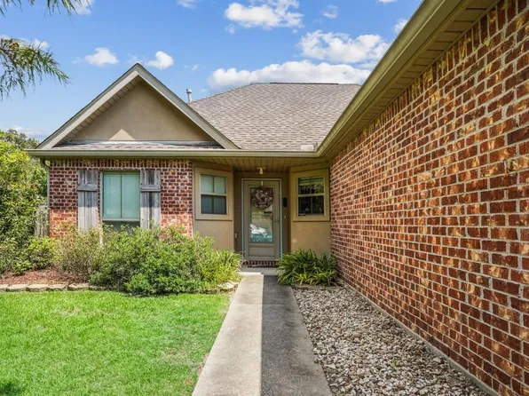 551 Daybreak Dr, Ponchatoula, LA 70454