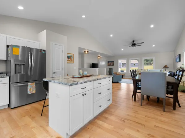1266 Mica Ct, Traverse City, MI 49696