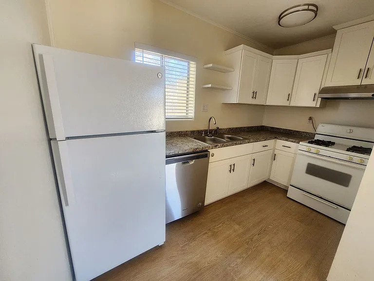 6688 Split Rock Ave — Photo 4