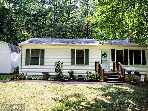 2nd image of 41 Whispering Oaks Ln