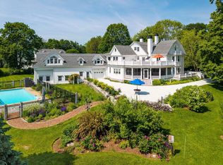 633 Central Rd, Rye Beach, NH 03871