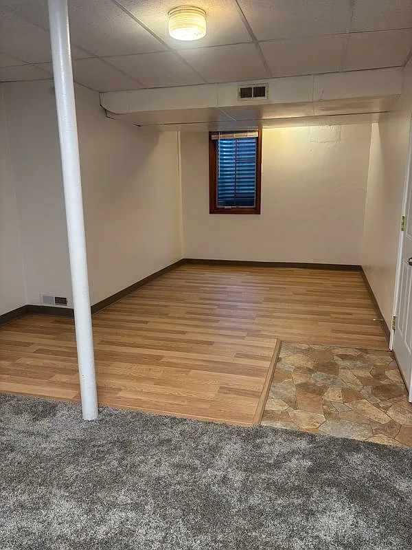 2 bed, 1.0 bath, 1250 sqft, $1,100 — Photo 3