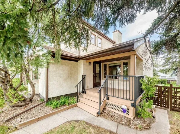 2518 NW 21st St SW, Calgary, AB T2T 5A8