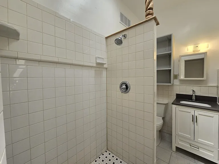 310 Staab St — Photo 15