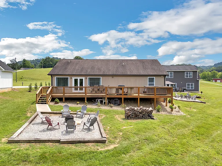 156 Hickory Valley Rd — Photo 43