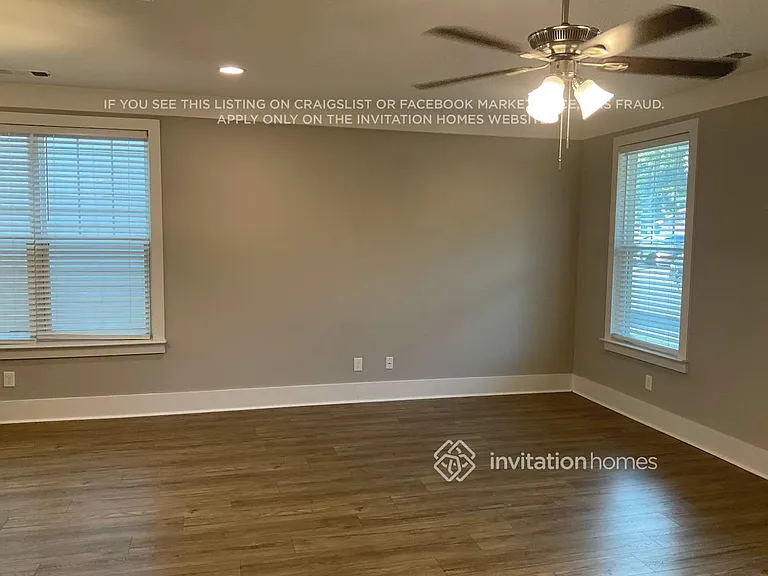253 Founders Ln — Photo 2