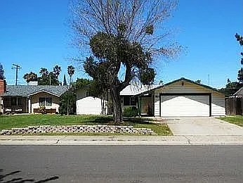9913 Nebula Way photo 1