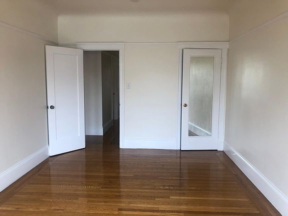 5th image of 439 20th Ave APT 4