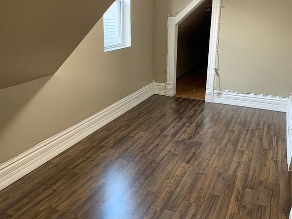 5th image of 1634 N Sawyer Ave APT 3