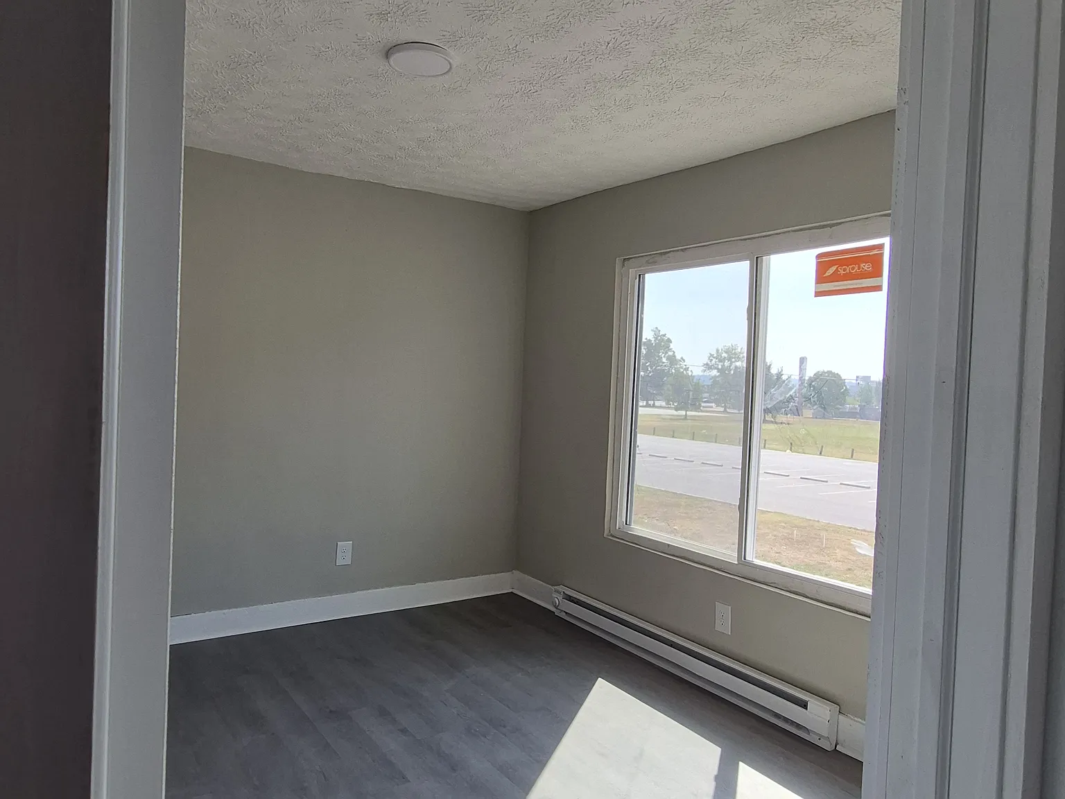 2 bed, $950 — Photo 3