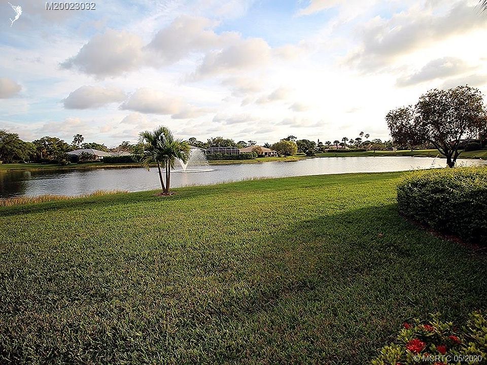 1st image of 4061 SW Parkgate Blvd #1-7