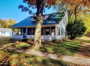 217 S Sherman St, Sheridan, MI 48884