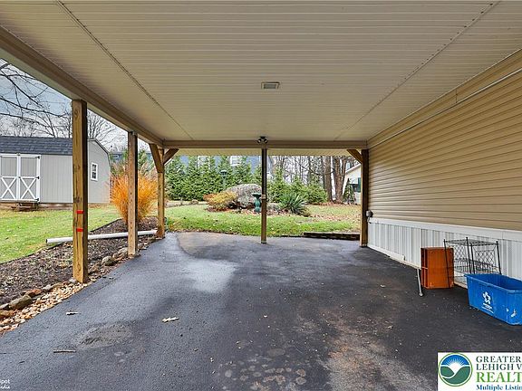 4th image of 6 Dogwood Ln