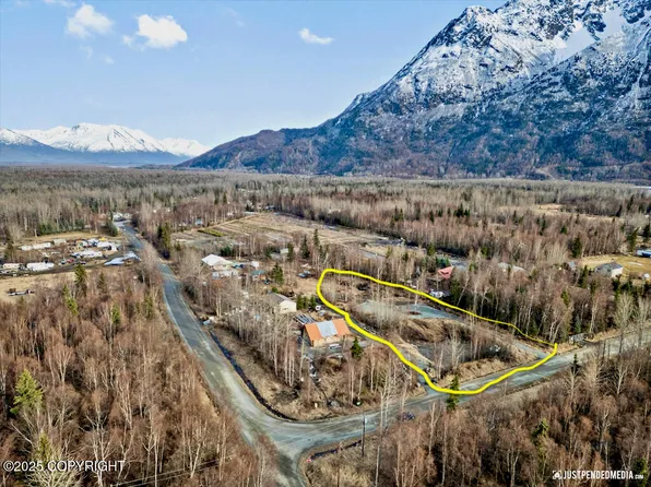 5755 S Our Rd, Palmer, AK 99645