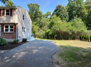 11 Turner Rd, Foxboro, MA 02035