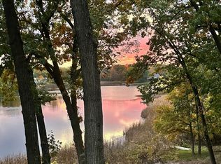 1723 Heron Ridge Dr, Bloomfield Hills, MI 48302