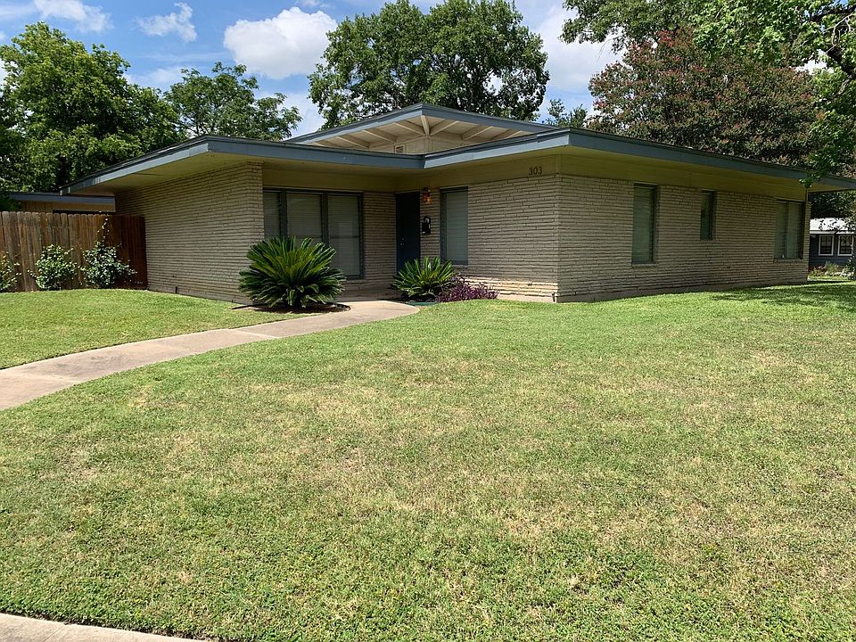 1st image of 303 Rilla Vista Dr
