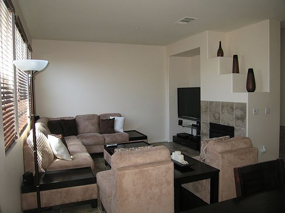 4th image of 41548 Blue Canyon Ave Unit 1