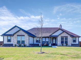 131 Clear Creek Ln, Rhome, TX 76078