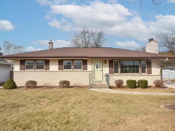 1562 Scott ROAD, Port Washington, WI 53074