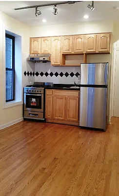 Rented by Waverly Realty Associates | media 44