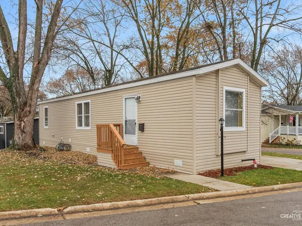 1101 Richard Rd, Elgin, IL 60123