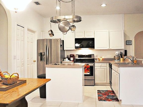 3rd image of 699 Crooked Creek Dr