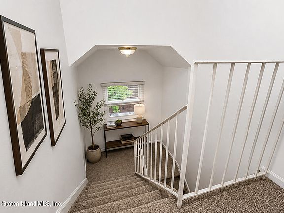 3rd image of 2504 Richmond Rd Suite B
