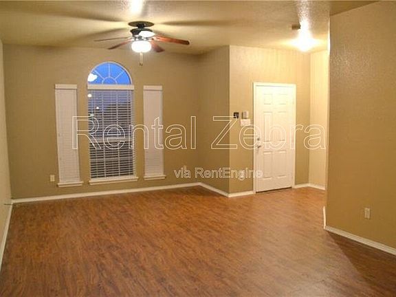 2nd image of 1121 McKavett Dr