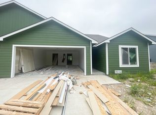 521 Oakbrook Pl, Manhattan, KS 66503