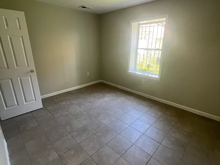 132 Fabyan Pl #1A — Photo 9