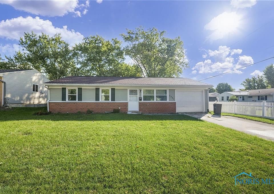 1st image of 2531 Greenacre Dr