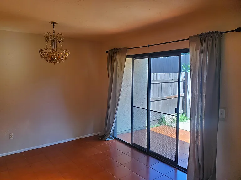 6707 Lambert Way — Photo 10