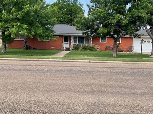 1401 Maple Ave, Panhandle, TX 79068