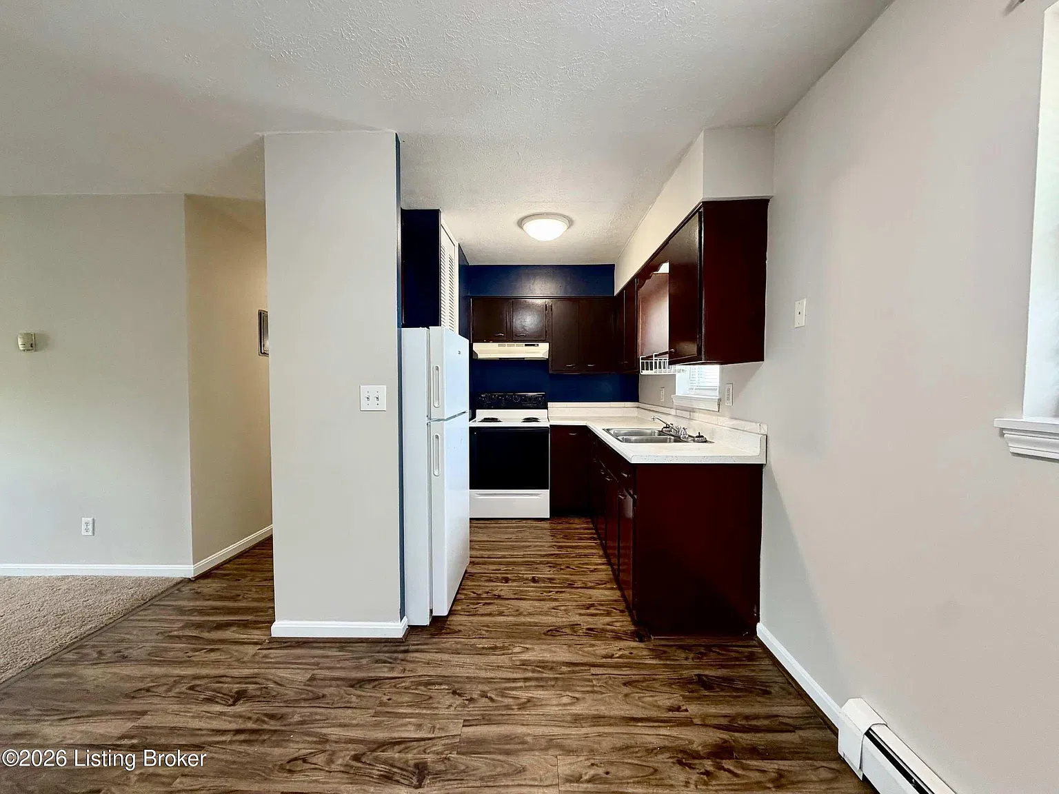 1 bed, 1.0 bath, 650 sqft, $850 — Photo 3
