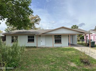 916 Lockhart St, Daytona Beach, FL 32114