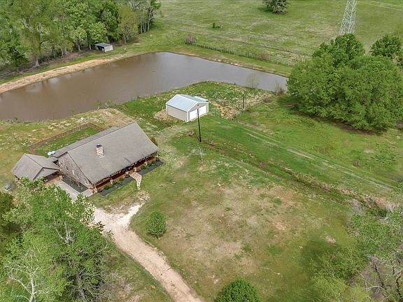 4th image of 327 County Road 260