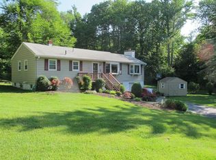 10 Fox Hollow Ct, Vernon, NJ 07462