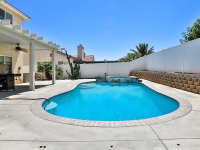 14019 Dahlia Dr, Victorville, CA, 92392