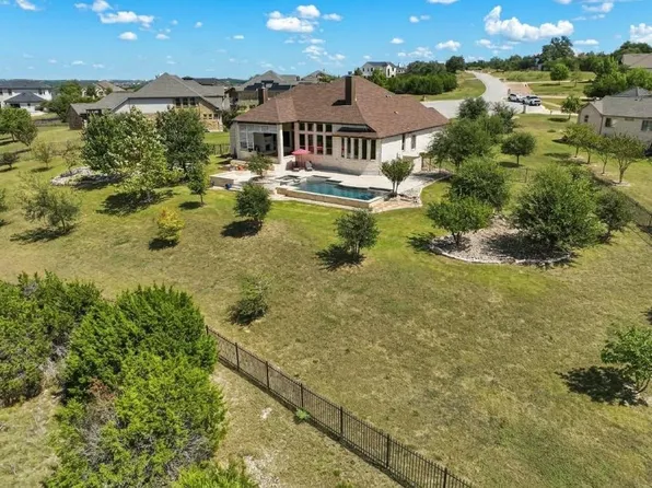 290 Honey Locust Ct, Driftwood, TX 78619