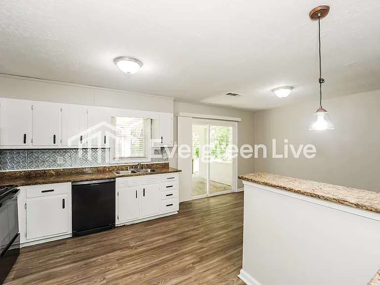 3655 Leisure Ln — Photo 17