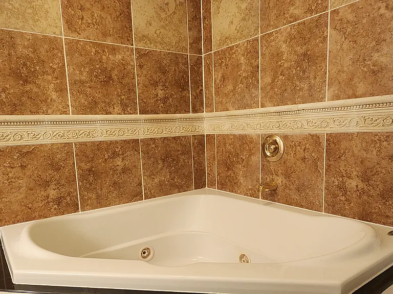 21 Ash St #4 — Photo 12