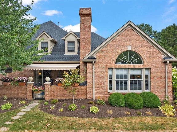 3rd image of 502 Appleridge Ct