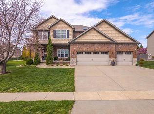 6002 Jackpine Rd, Bloomington, IL