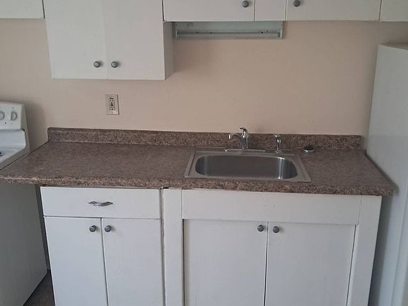 3rd image of 232 N 75th St