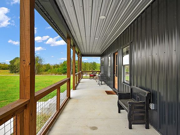 2nd image of 211 Miller Farm Ln