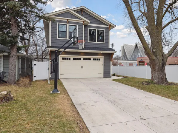 3809 W 54th St, Edina, MN 55410