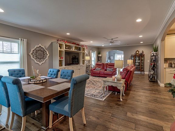 3rd image of 8413 Nolia Ln
